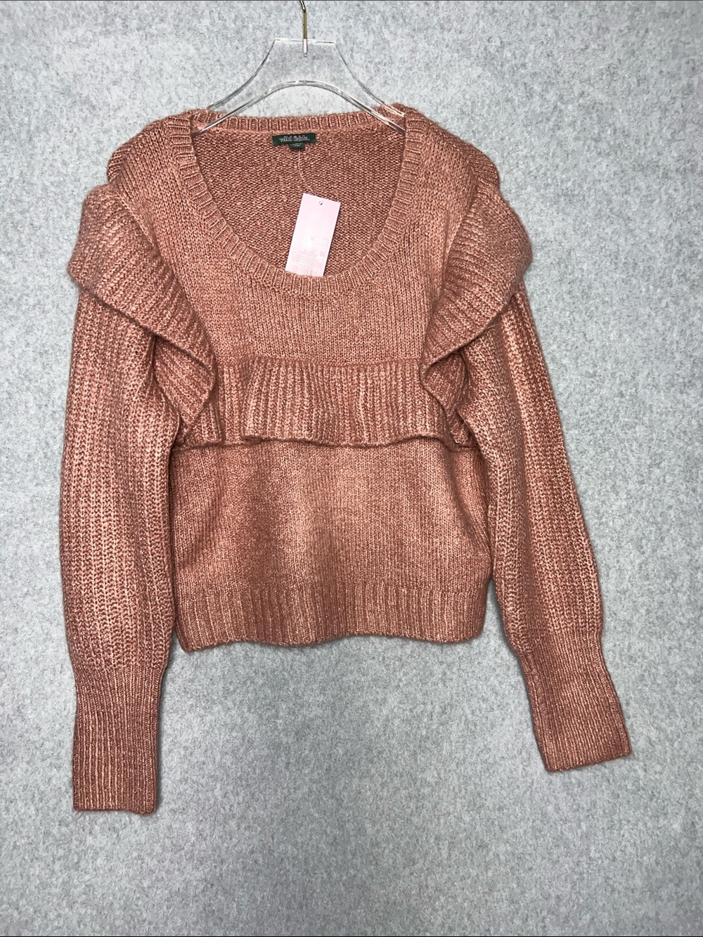 NWT Wild Fable Crewneck exaggerated ruffle knit Pullover Sweater Sz M